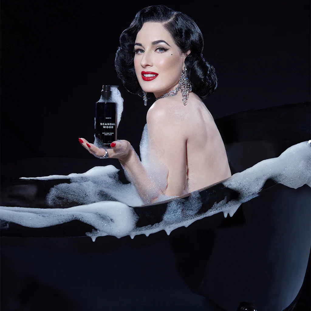 SCANDALWOOD BODY WASH - Image 3